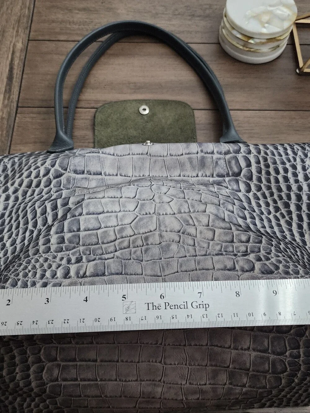 Longchamp stylish croc